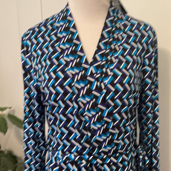 Liz Claiborne geometric pattern dress- New With Tags! - Picture 2 of 4